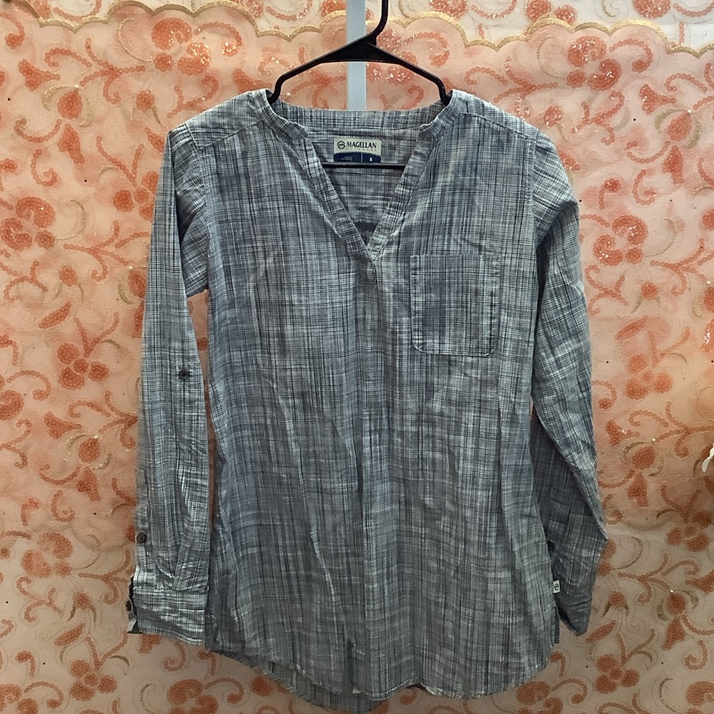 Magellan Outdoors Gray Plaid Blouse